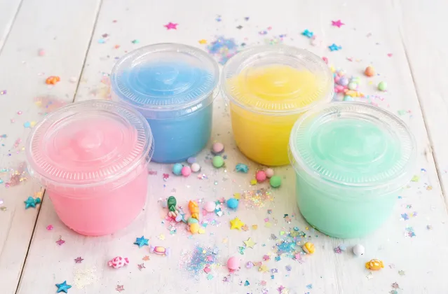 Glossy slime kit with color mix-ins